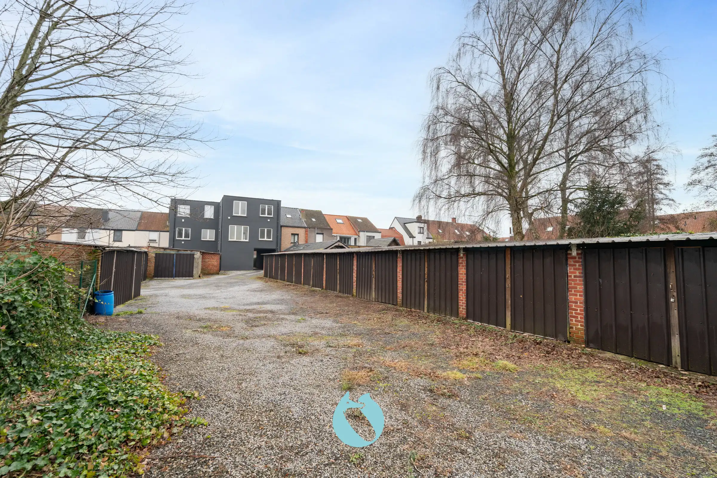 Garage te koop in Wondelgem foto {{pictureIndex}}