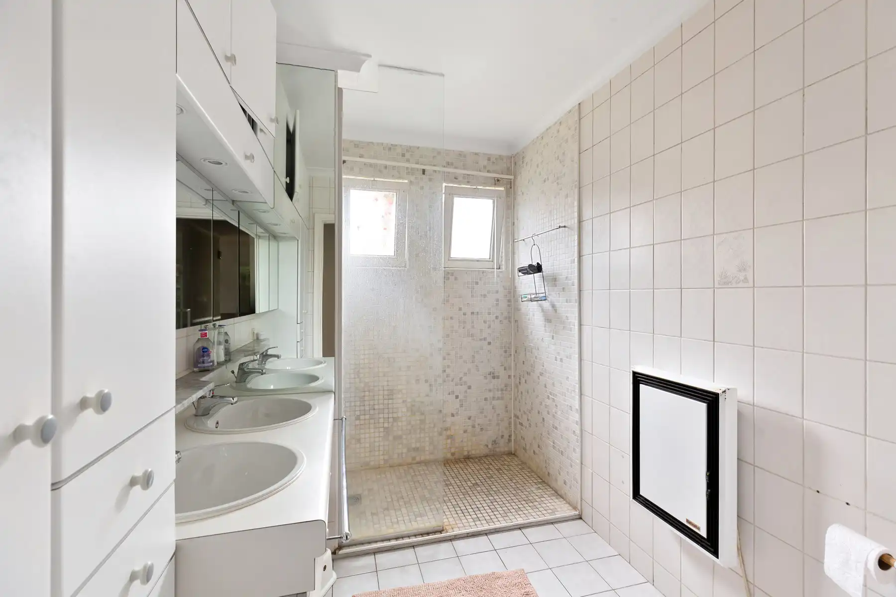 Instapklare woning met tuin in rustige wijk Aartselaar foto 9