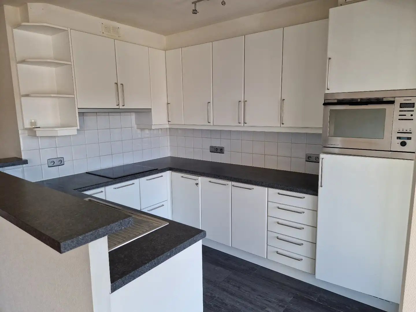 Gezellig 2 slaapkamer appartement te huur in Nieuwpoort bad! foto 5