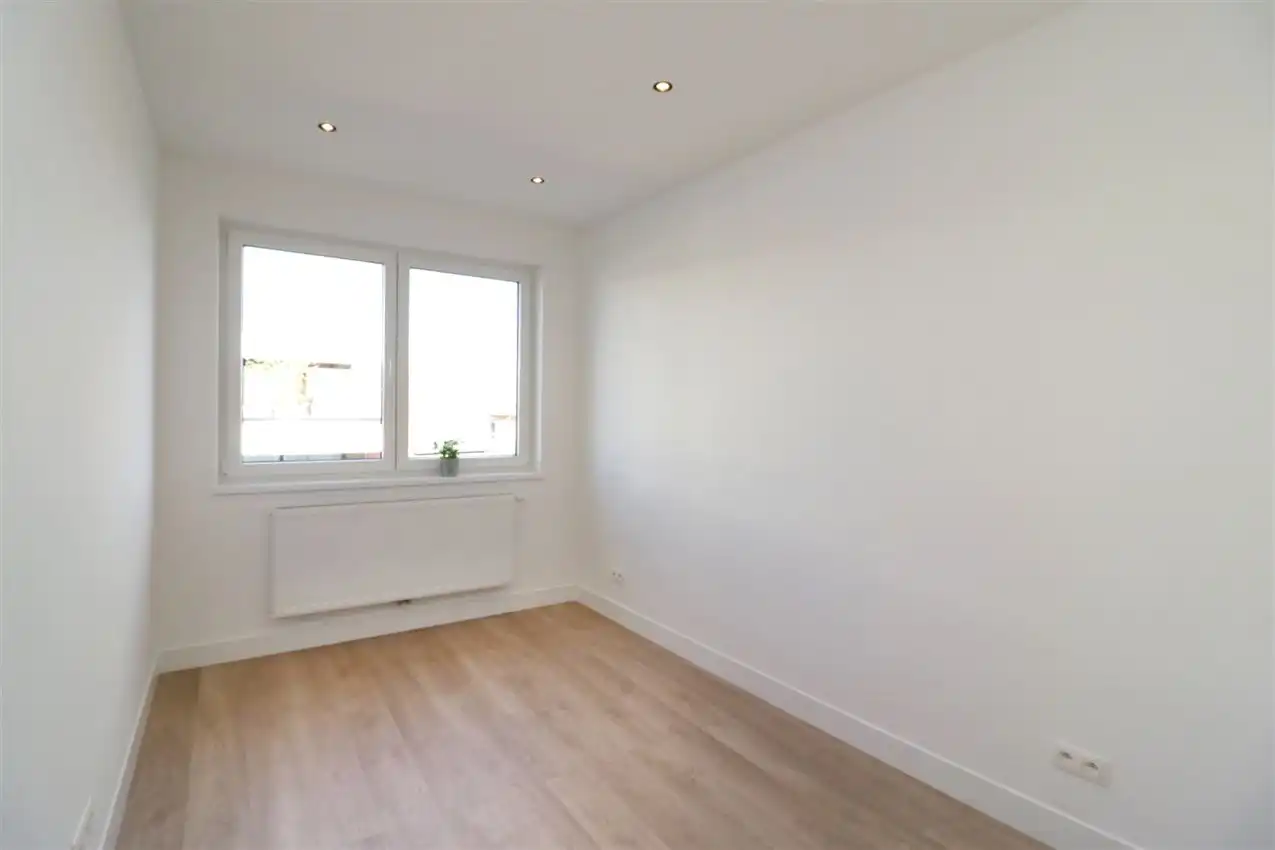 gerenoveerd, energiezuinig, inpandig Zgericht terras en garage foto 28