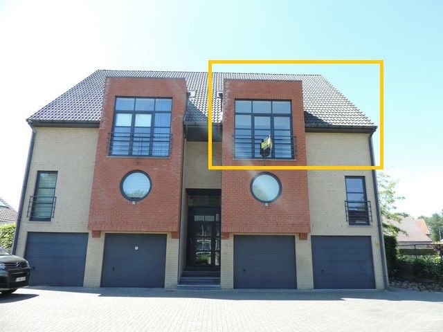 Duplex appartement met groot terras en garage foto {{pictureIndex}}