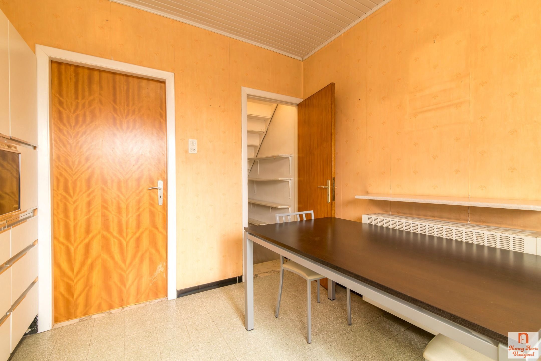 Charmante woning met grote tuin en renovatiemogelijkheden foto 15