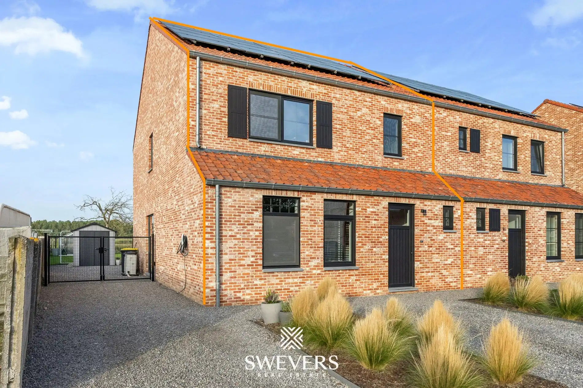 Energiezuininge woning met 5 slaapkamers en groen verzicht foto {{pictureIndex}}