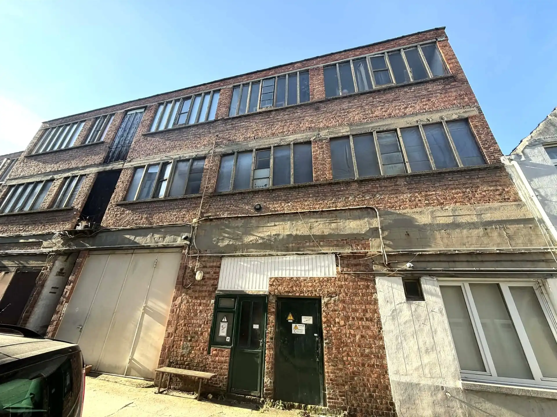 Ruime atelier te huur in Koekelberg.



 foto {{pictureIndex}}