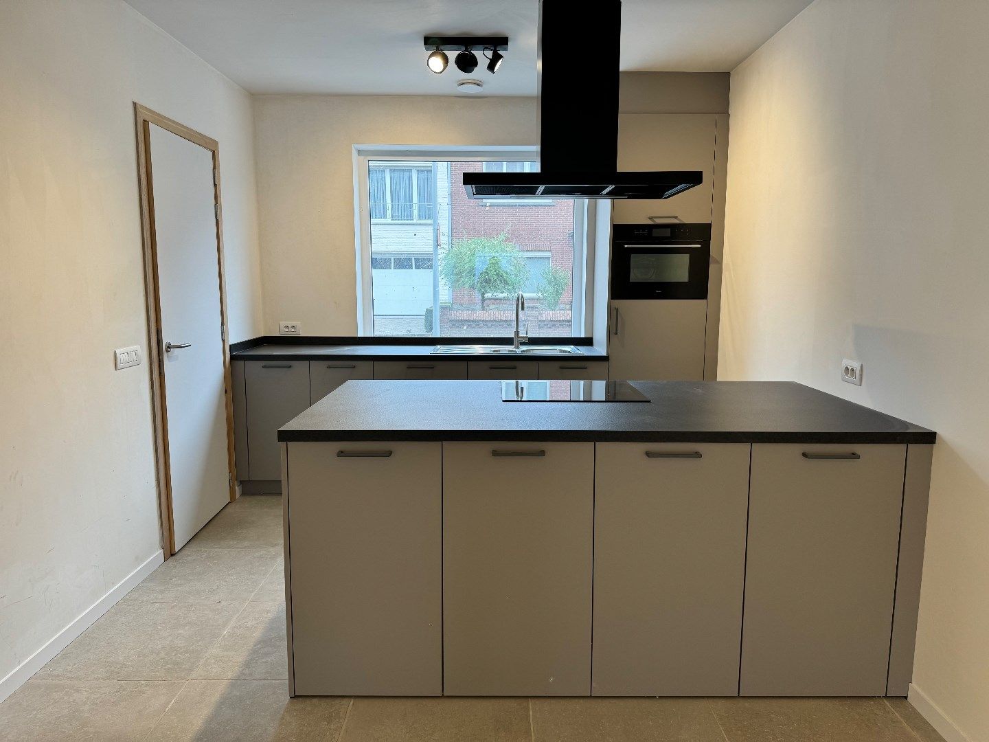 Instapklare nieuwbouwwoning met 3 slaapkamers en garage te Bissegem foto 6