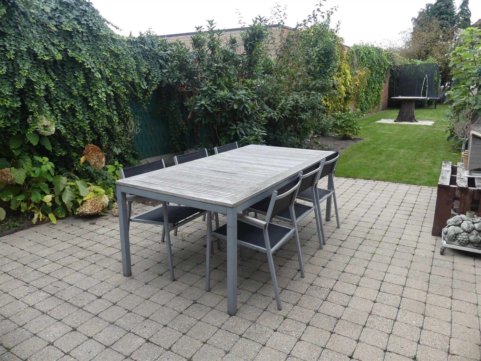 Charmante woning met 5 slpls en mooie tuin! foto 16