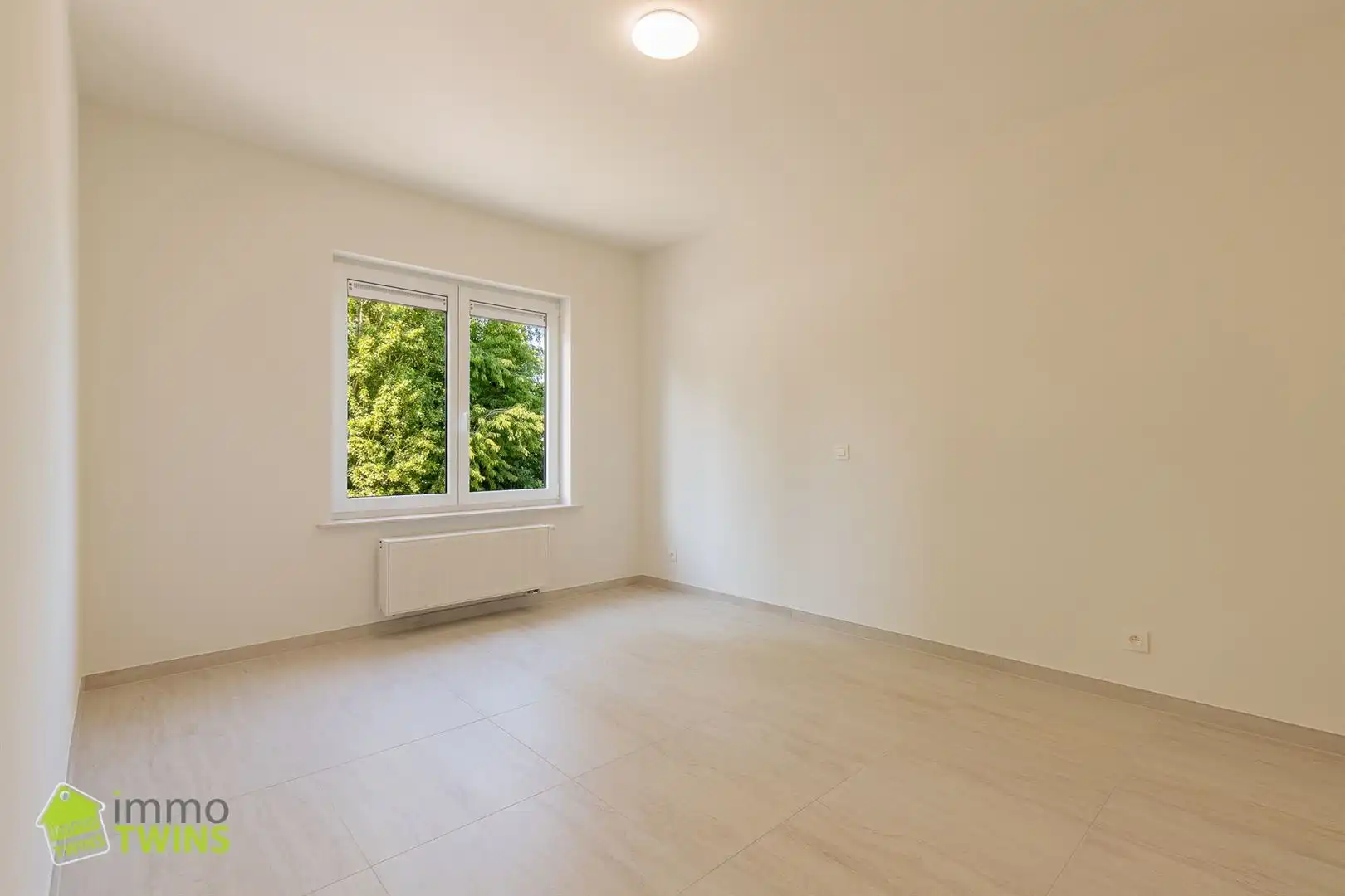 Ruim totaal gerenoveerd appartement van 119 m² met terras, staanplaats en garage te Appels bij Dendermonde foto 13