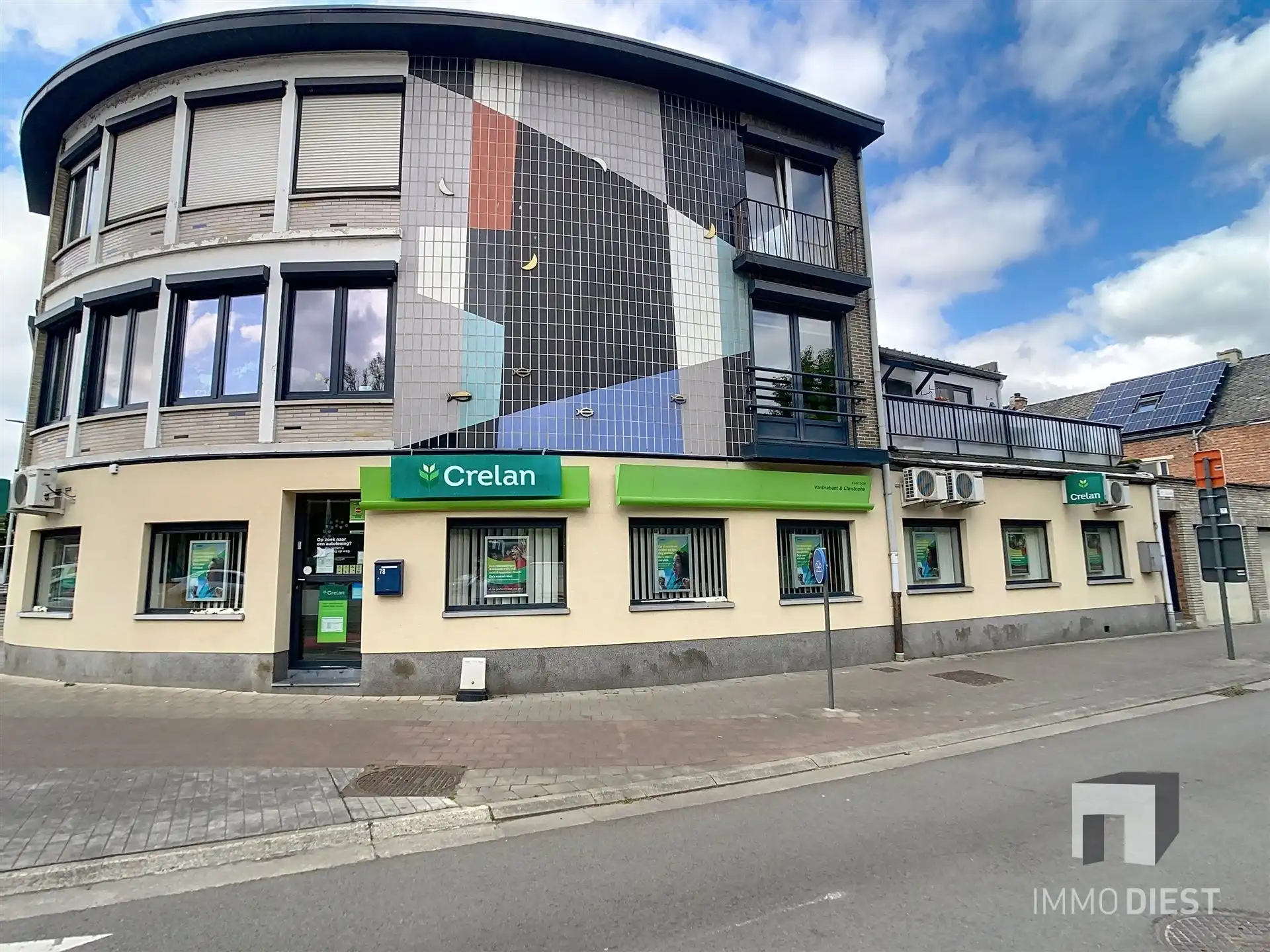 Gelijkvloers kantoorpand op strategische ligging  foto 31