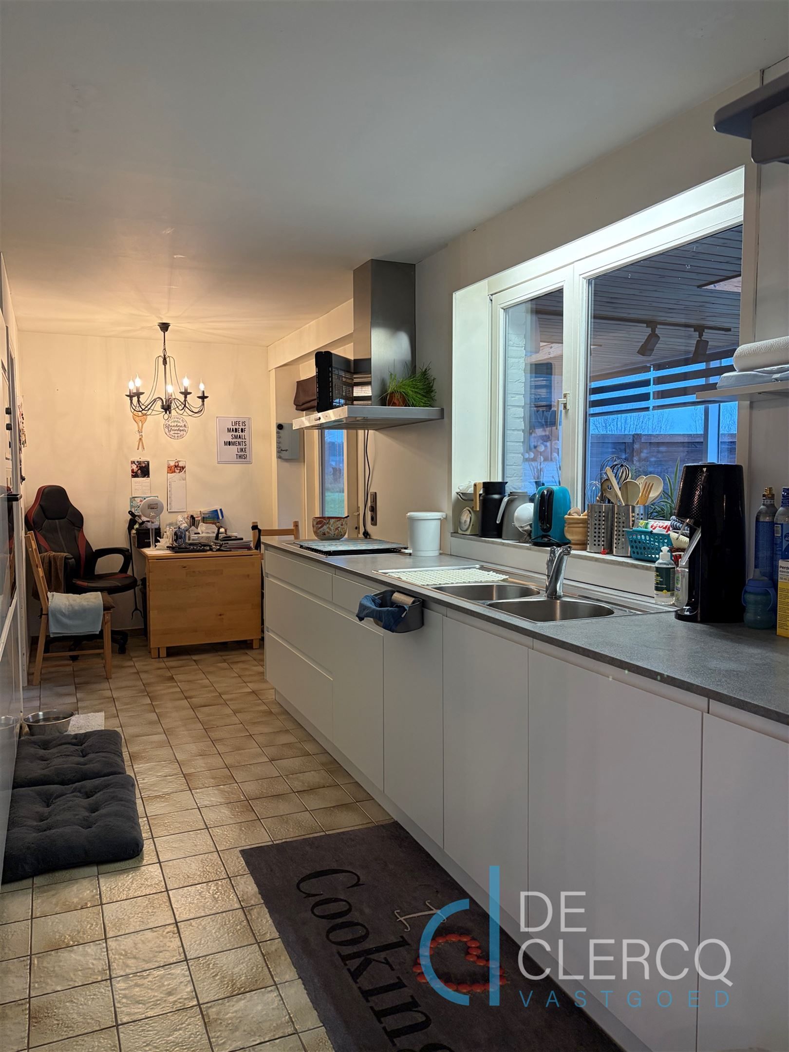  Goed onderhouden, ruime bungalow te huur in Lochristi! foto 4