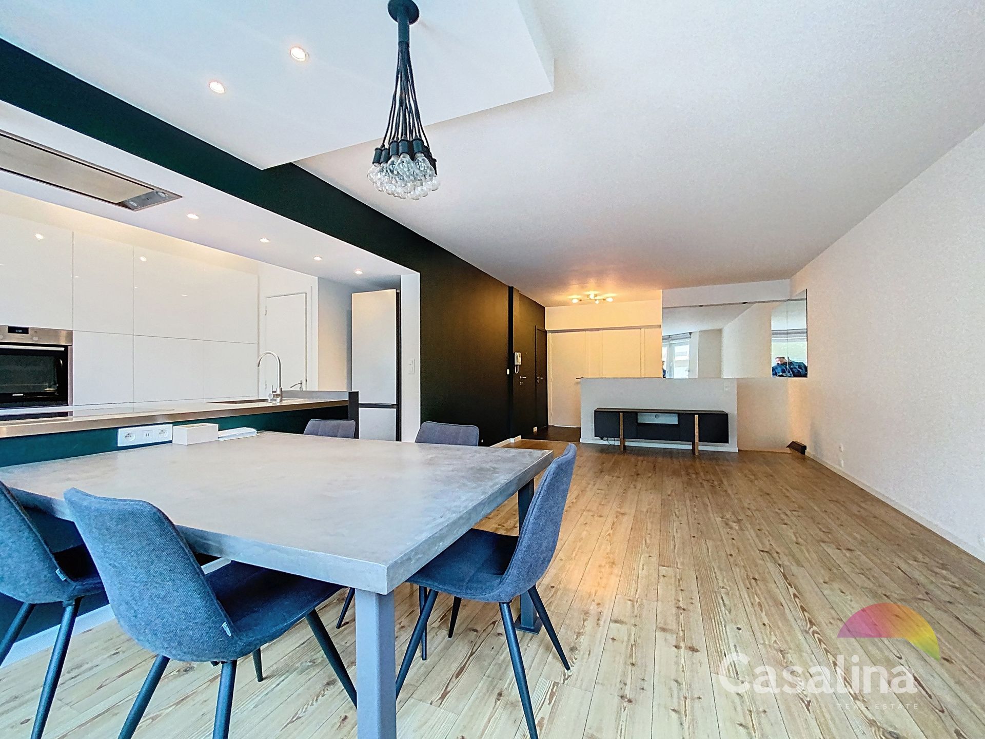 Mooi duplexappartement met grote tuin foto 2