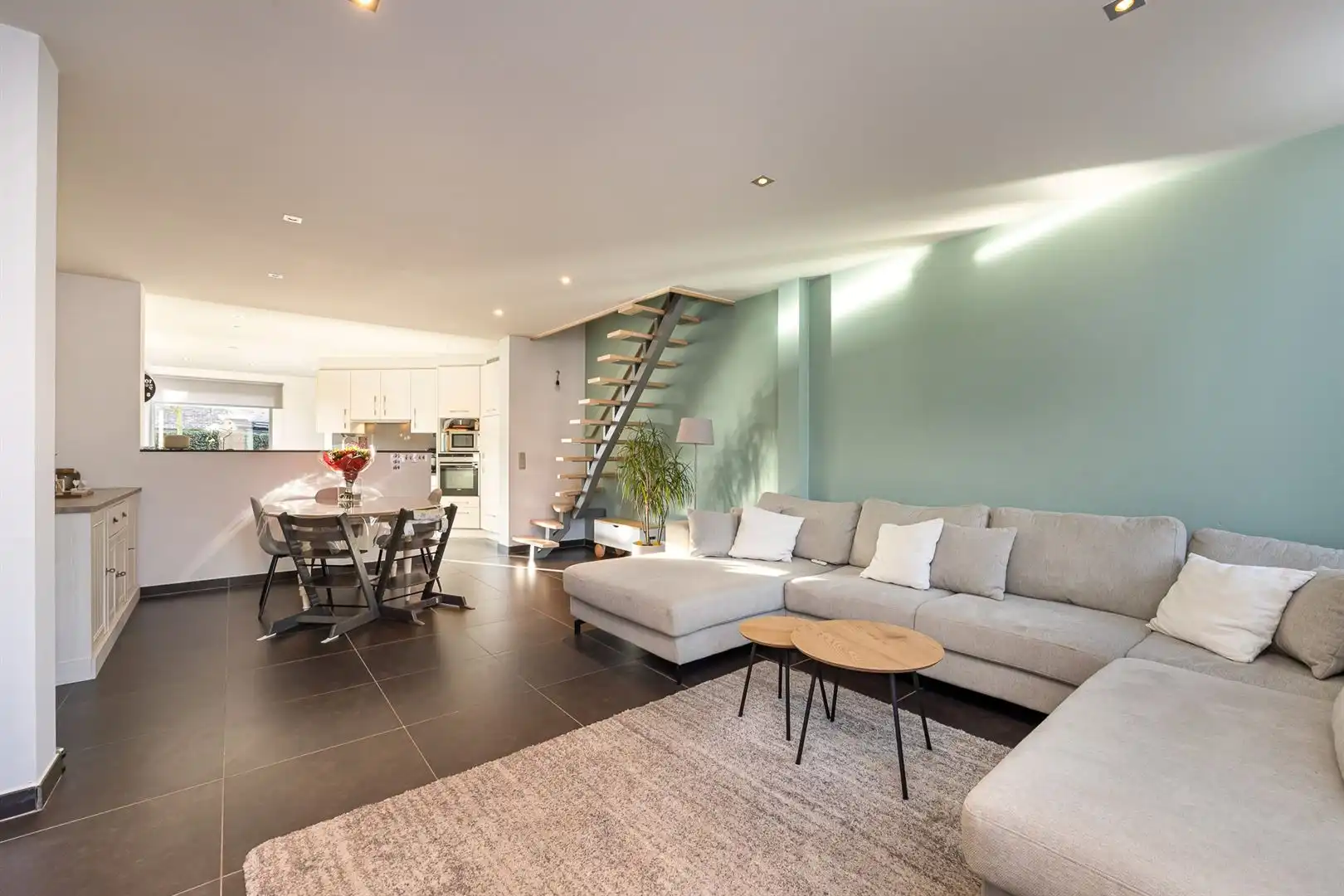 Rustig gelegen, instapklare HOB met 3 slaapkamers foto 4