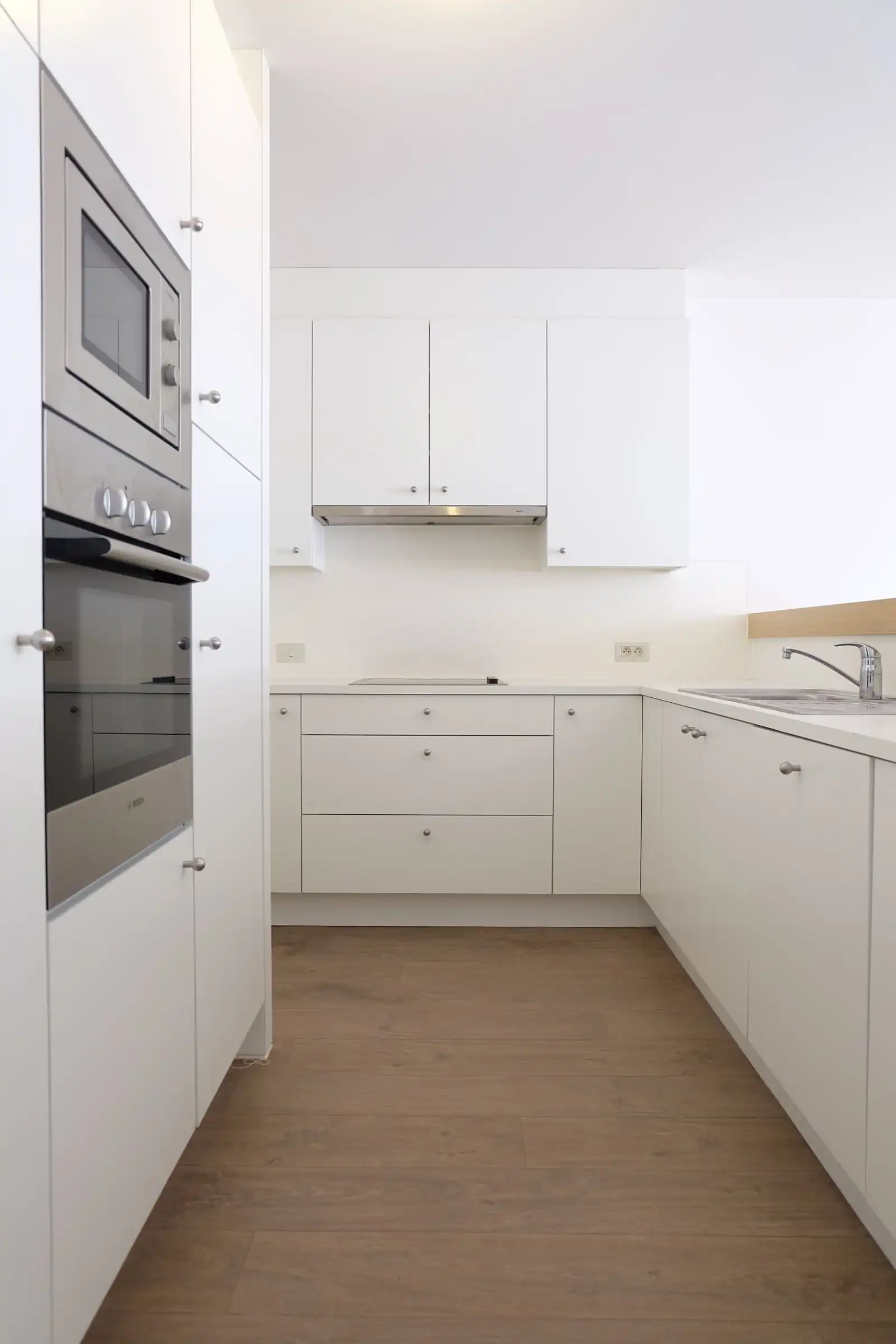 Te huur: modern 2-kamerappartement met ondergrondse staanplaats in Waregem foto 5