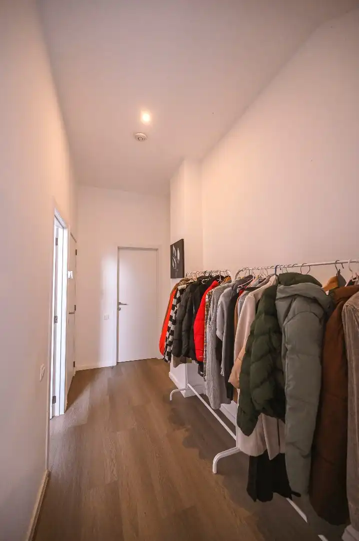 RUIM LICHTRIJK DUPLEX APPARTEMENT MET TERRAS NABIJ CENTRUM  foto 10