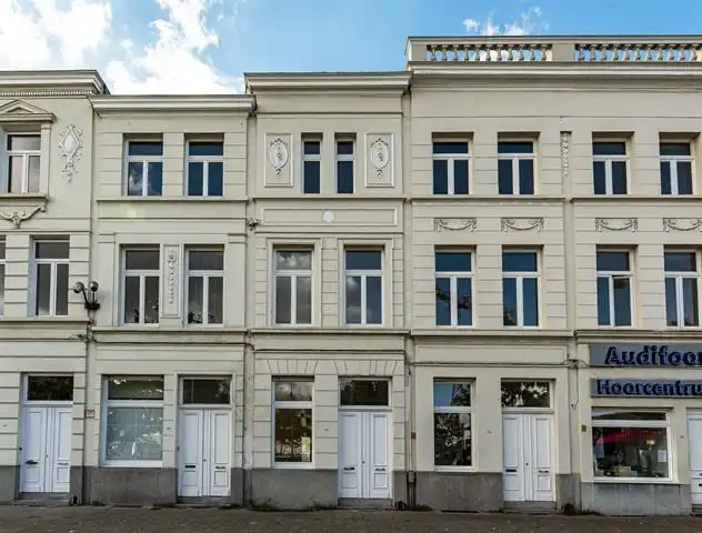 Wonen aan de voet van het station te Berchem foto 17