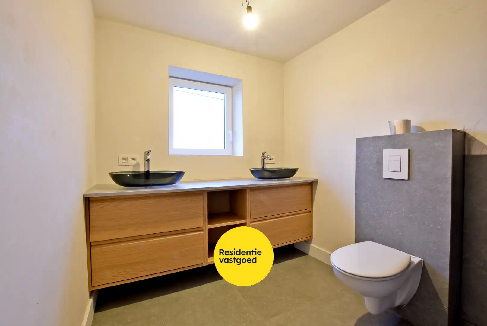 Halfopen nieuwbouwwoning aan de voet van de Zwarte Berg foto 7