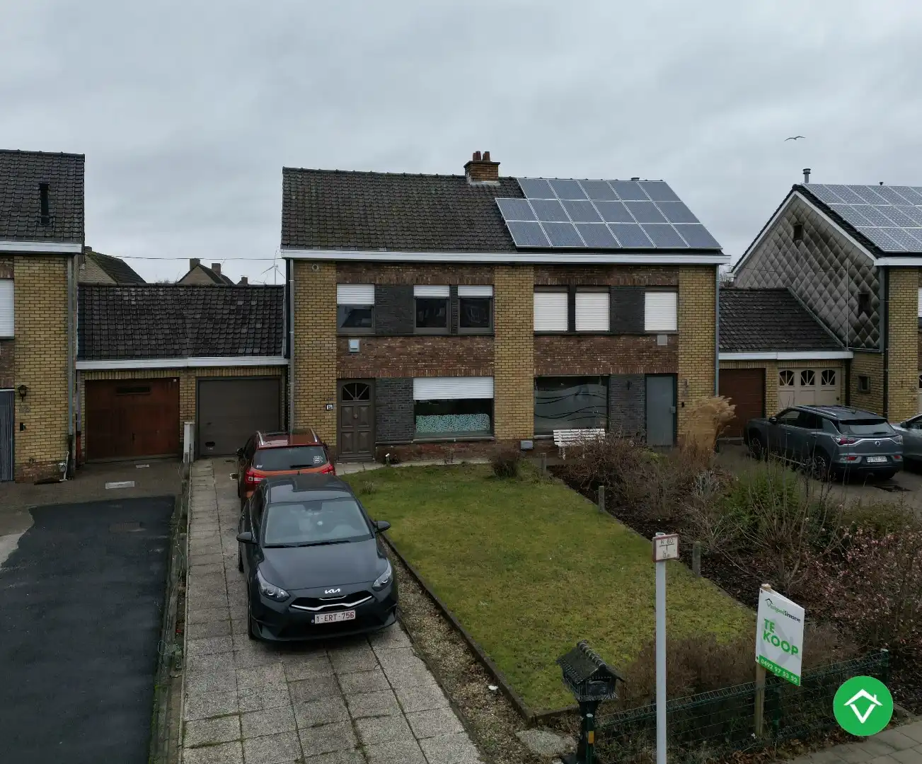 Hoofdfoto van de publicatie: Ruime, stevige woning met 3 slaapkamers, garage en tuin te Izegem