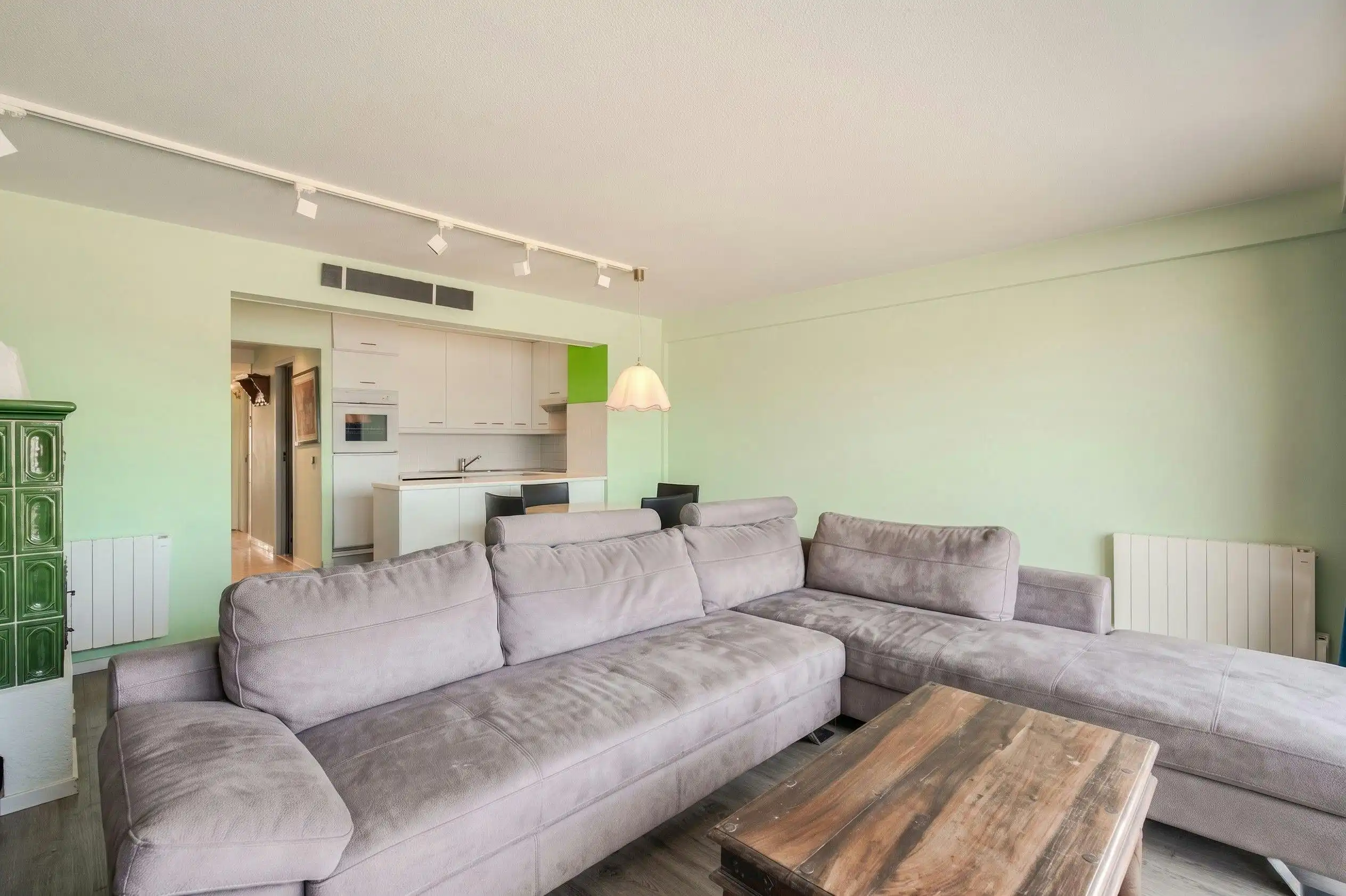 Aangenaam doorloop appartement met prachtig zeezicht! foto 3