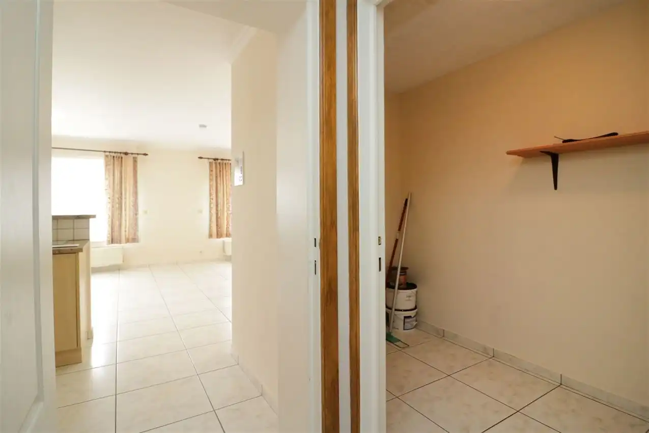 Gelijkvloers wonen met tuintje en autostaanplaats in centrum foto 29