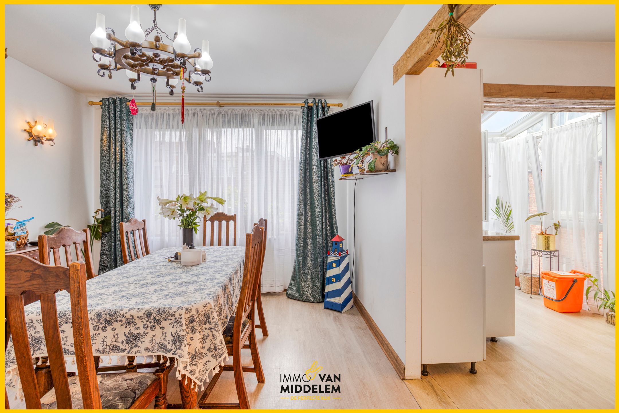 INSTAPKLARE TRIPLEX (+/-166 m²!) MET 4 KAMERS EN DAKTERRAS foto 5