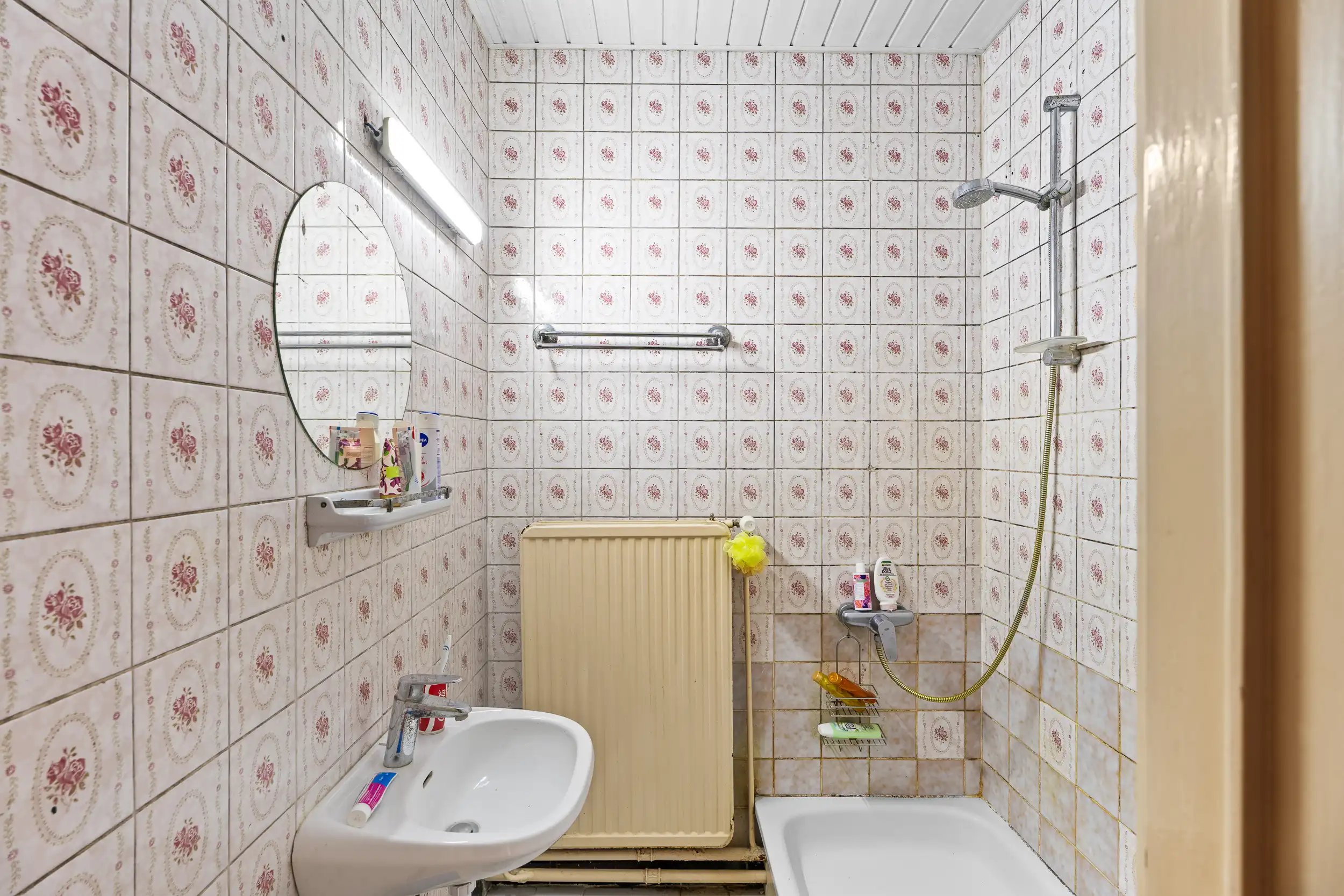 Te renoveren woning met ruime tuin in Gent foto 13
