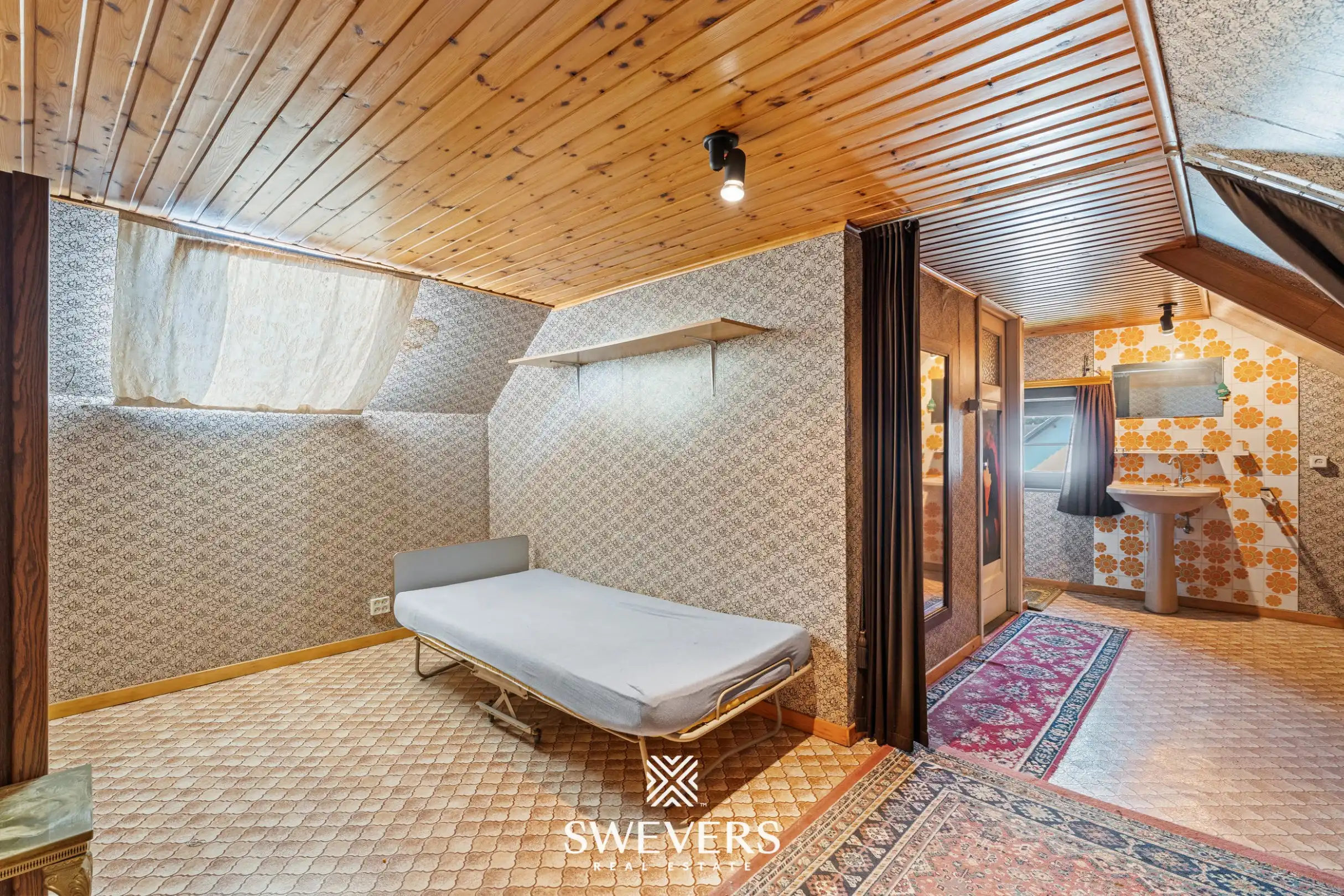 Uitstekend gelegen woning met 4 slaapkamers en mooie tuin foto 22