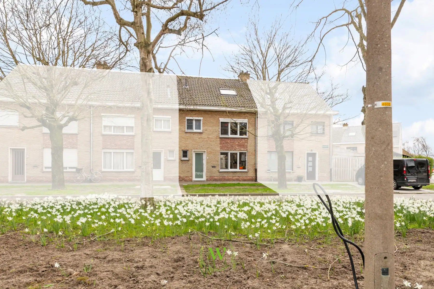 Energiezuinige gezinswoning met Zuid-georiënteerde tuin. foto {{pictureIndex}}