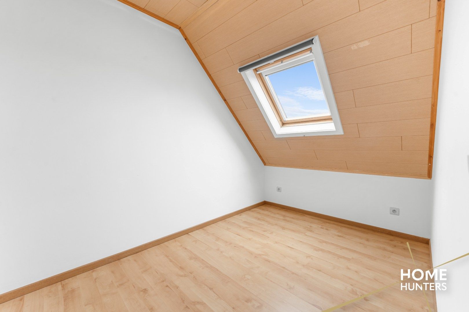 Halfopen gezinswoning met 3 slpks, carport en diepe tuin in Dikkebus foto 21