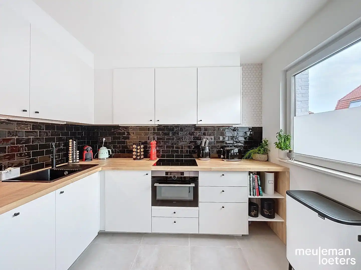 Ruim en lichtrijk tweeslaapkamer appartement  foto 15