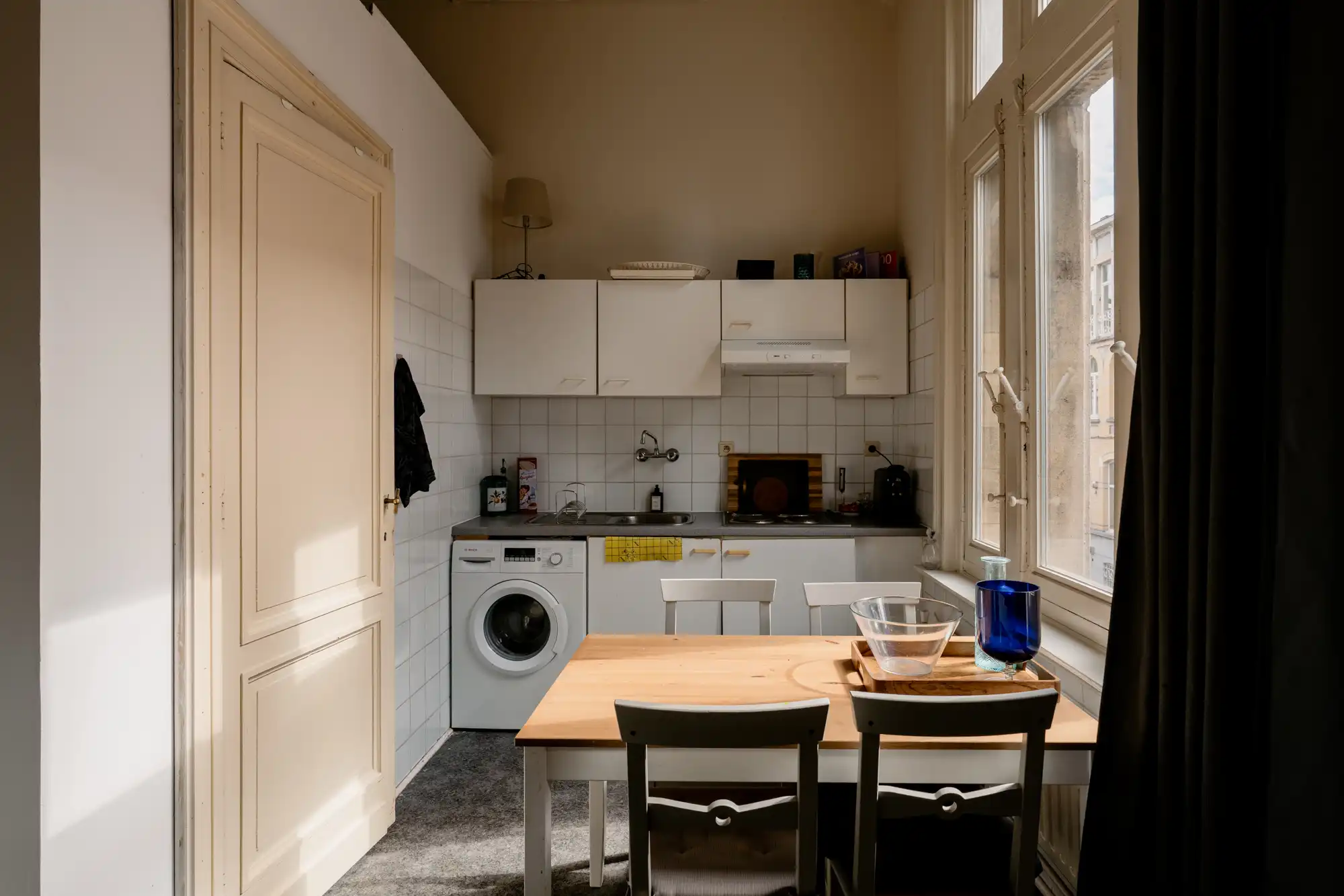 Eclectisch appartement in opvallend hoekgebouw ‘Den Wolf’ op Zurenborg. foto 12