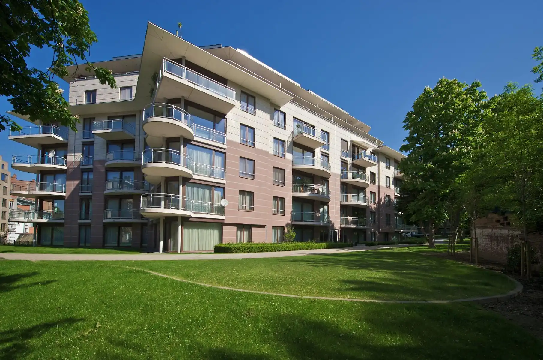 Prachtig gemeubeld app. 2 Kamer + gemeenschappelijke TUIN foto 18