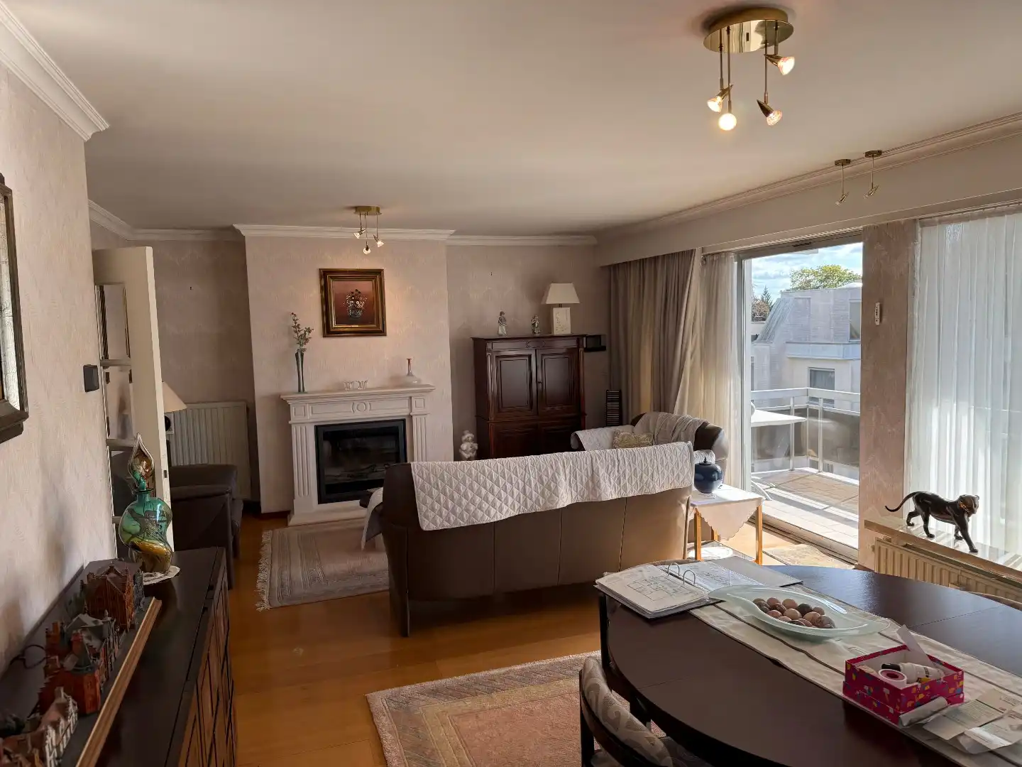 Lichtrijk appartement met zonnig terras op goede ligging te Assebroek foto 3