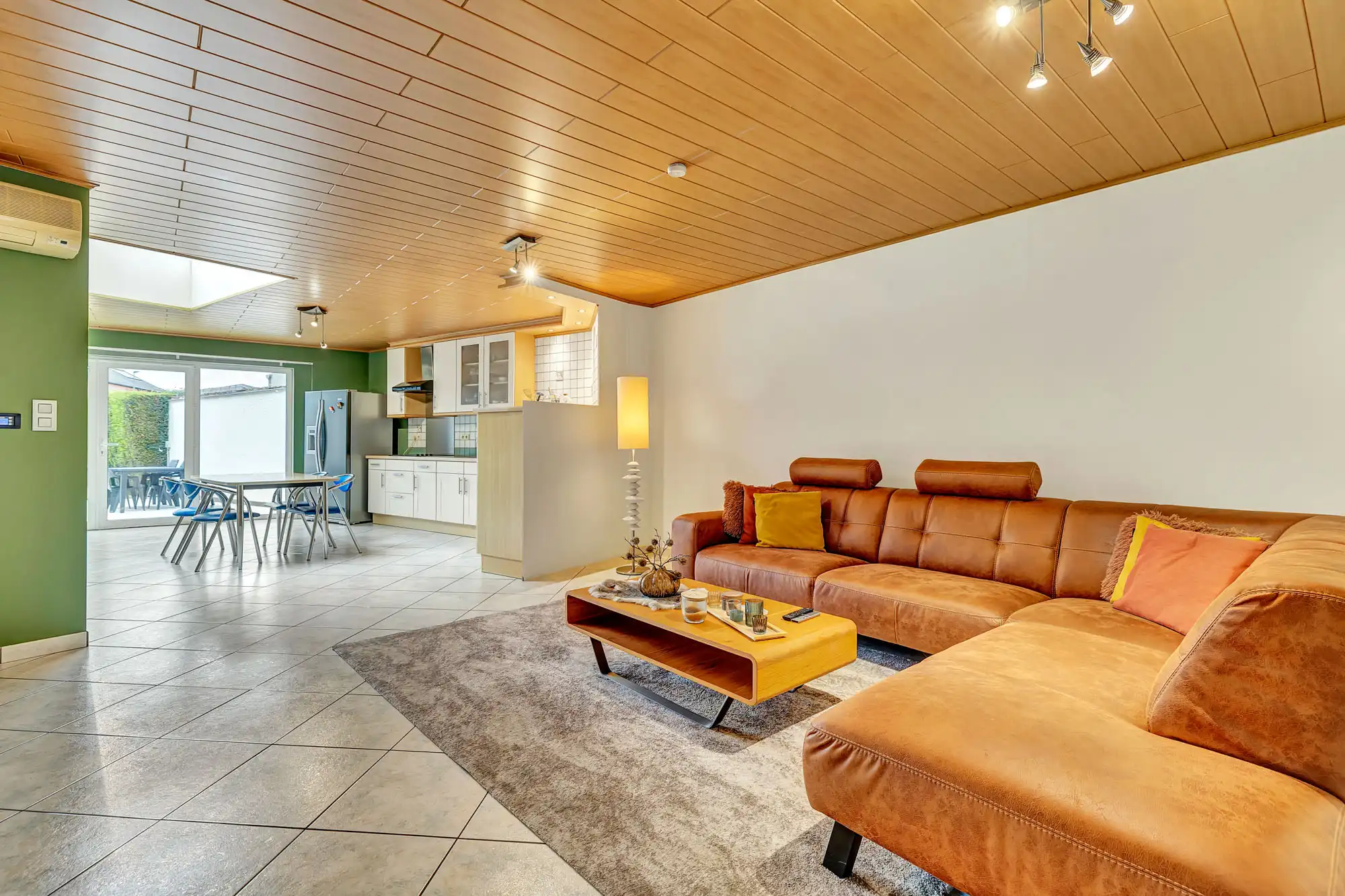 Instapklare, energiezuinige woning met ruime garage foto 4