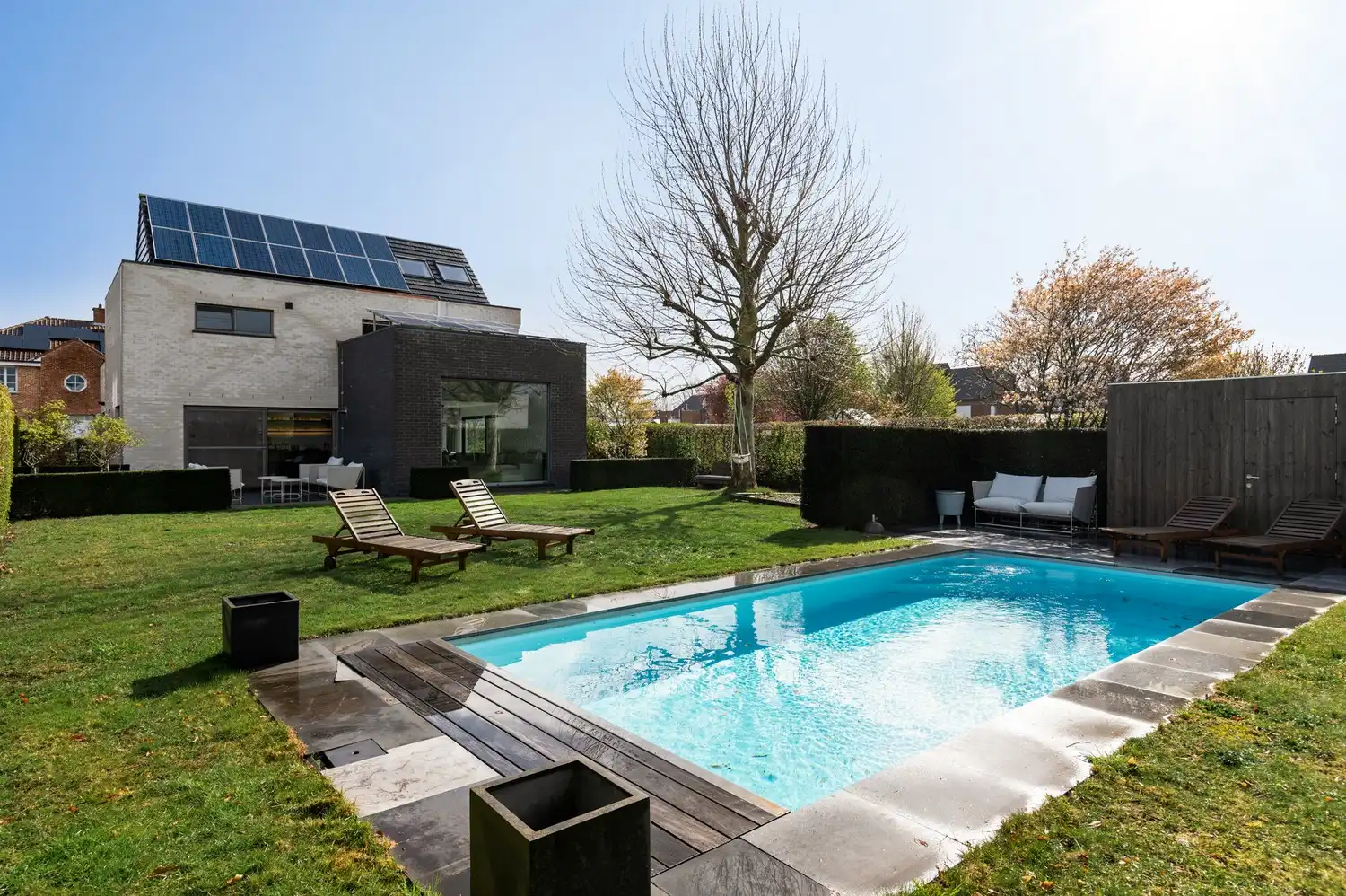 Ruime, exclusief afgewerkte woning met zwembad op Toplocatie te Berlaar foto 24