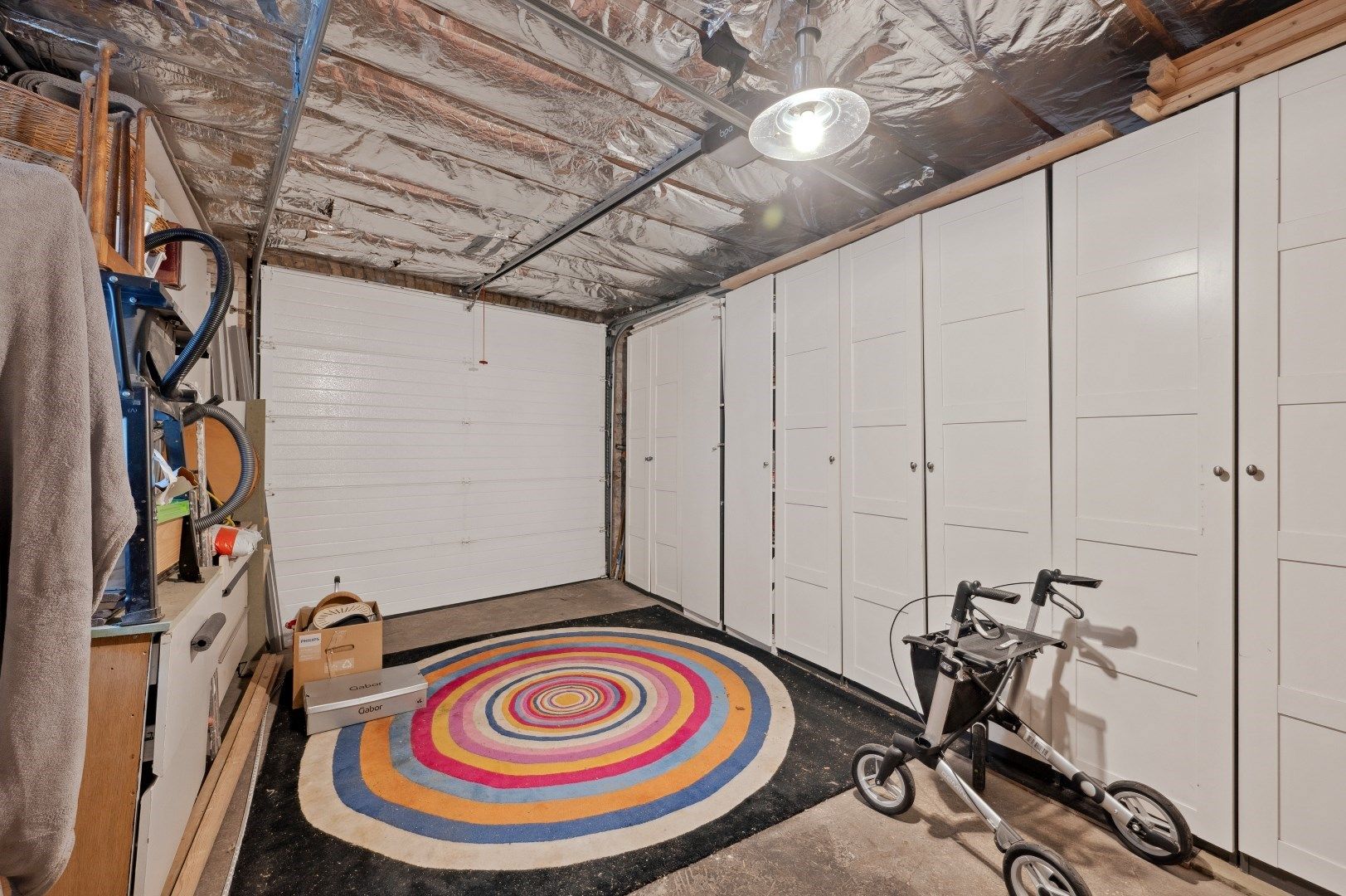 Authentieke volledig gerenoveerde herenwoning met zuidwest gerichte tuin en garage in het hartje van Ieper. foto 37