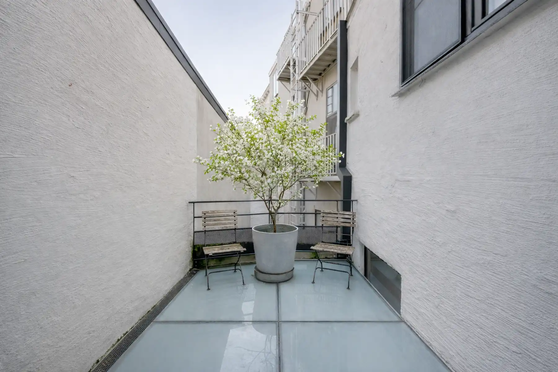 Karaktervol burgerhuis op toplocatie foto 5