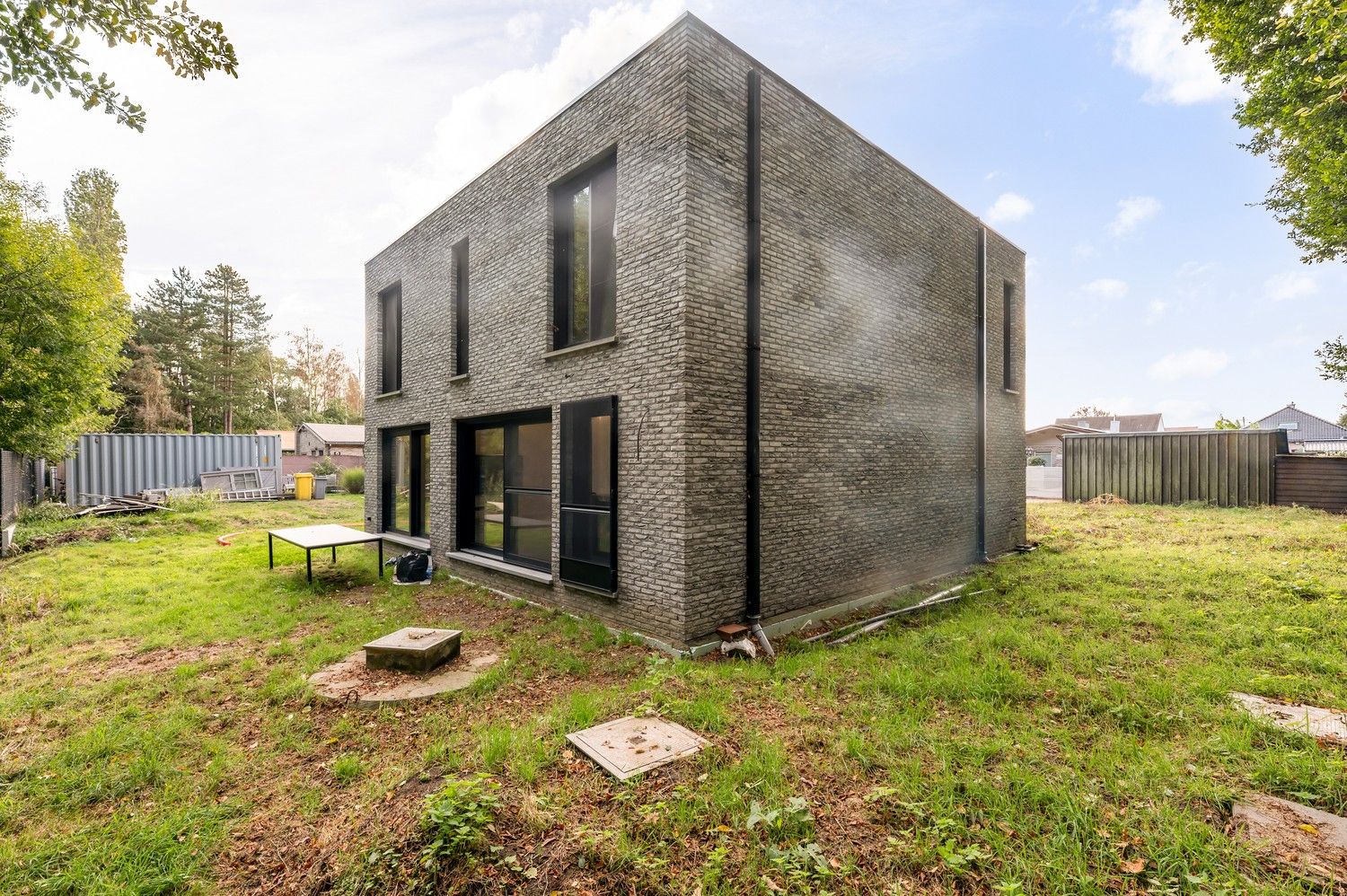 Nieuwe, energiezuinige open bebouwing in doodlopende straat. foto 4