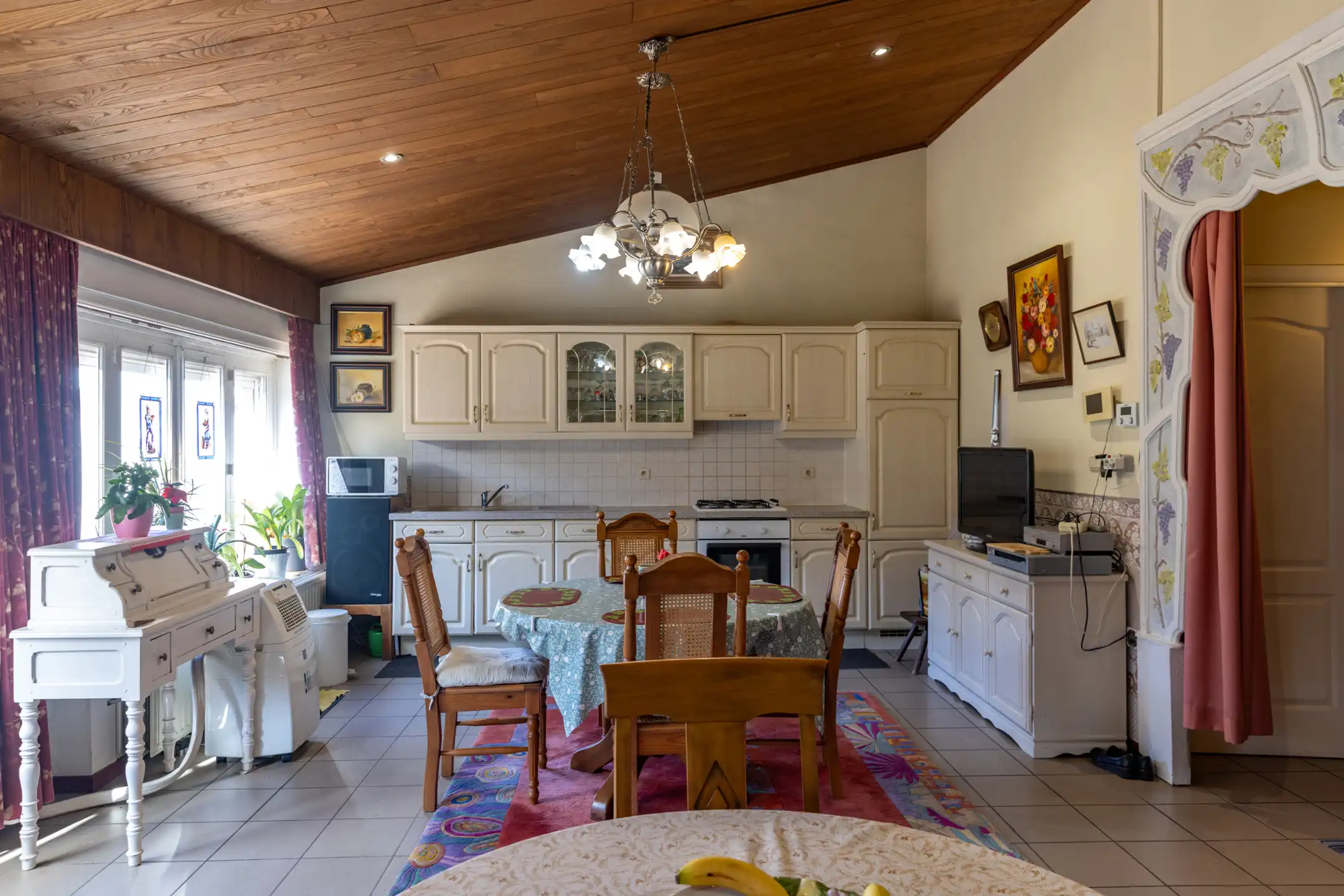 Unieke eigendom gelegen in het groen foto 10