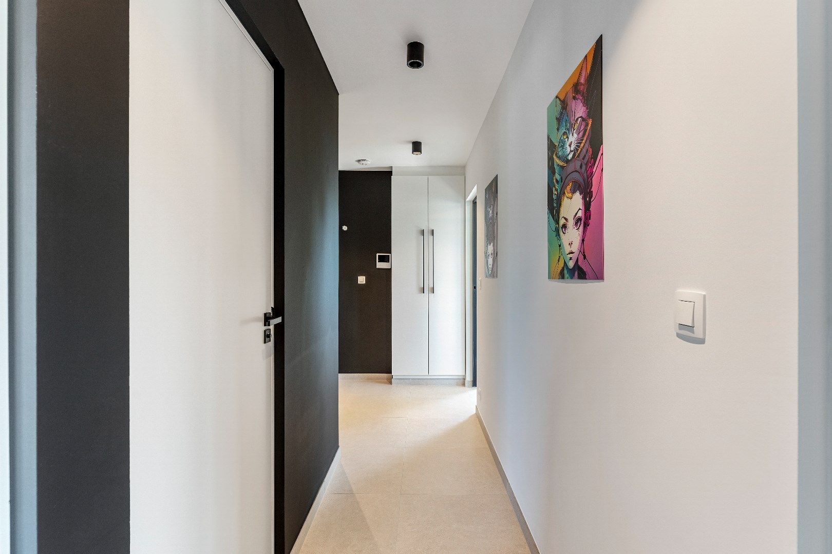 Leuk appartement met 2 slaapkamers, hoogwaardige afwerking en parkeerplaats op wandelafstand van het centrum foto 24