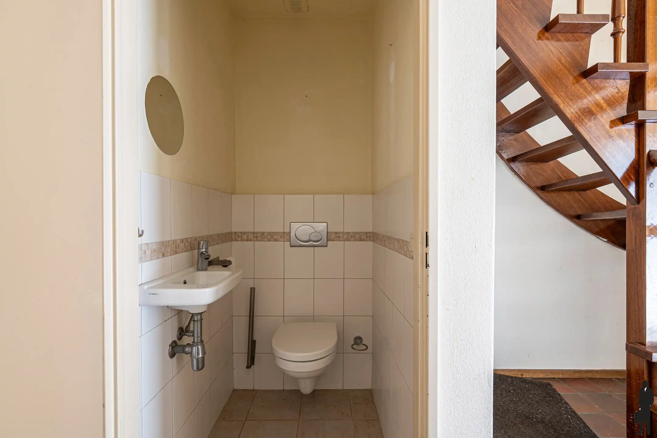 Eengezinswoning in kindvriendelijke omgeving met 4 slaapkamers en ruime garage op een perceel van ca. 318 m²! foto 19