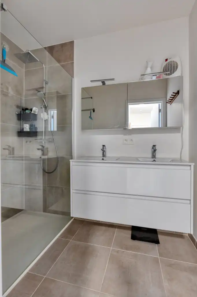 Gelijkvloers 2-kamerappartement voor op een toplocatie foto 15