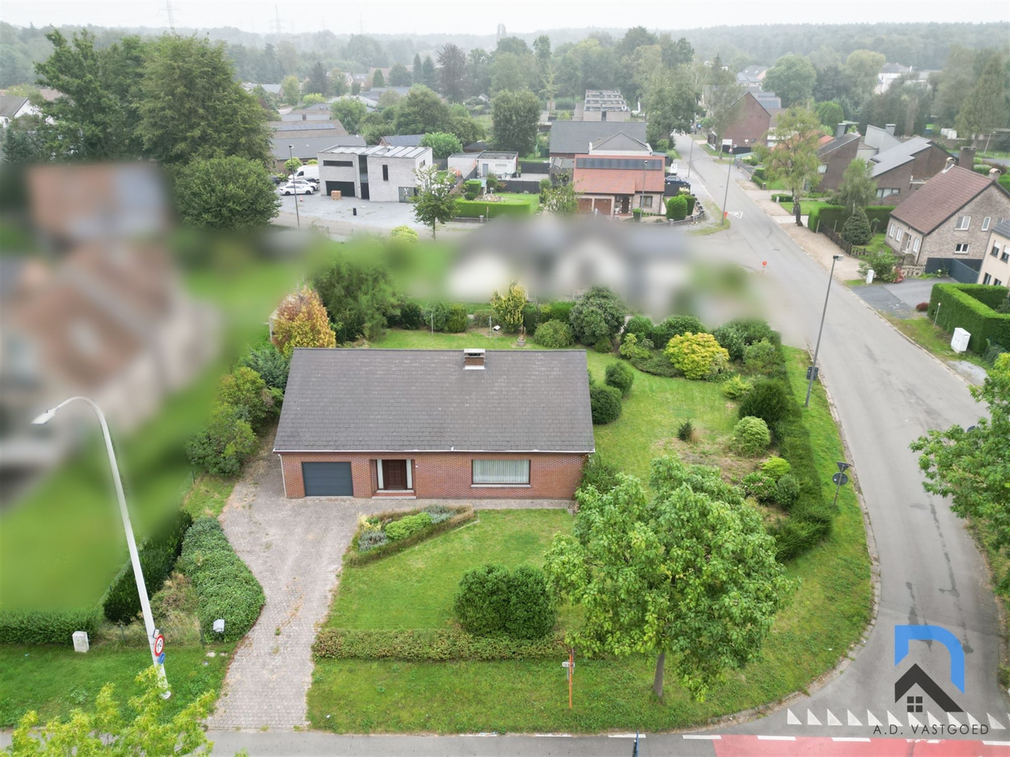 Verrassend ruime woning op centrale locatie in Genk foto 23