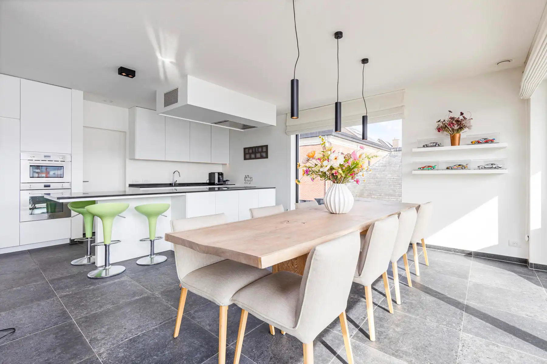 Modern recent appartement met 3 slaapkamers en groot terras ! foto 4