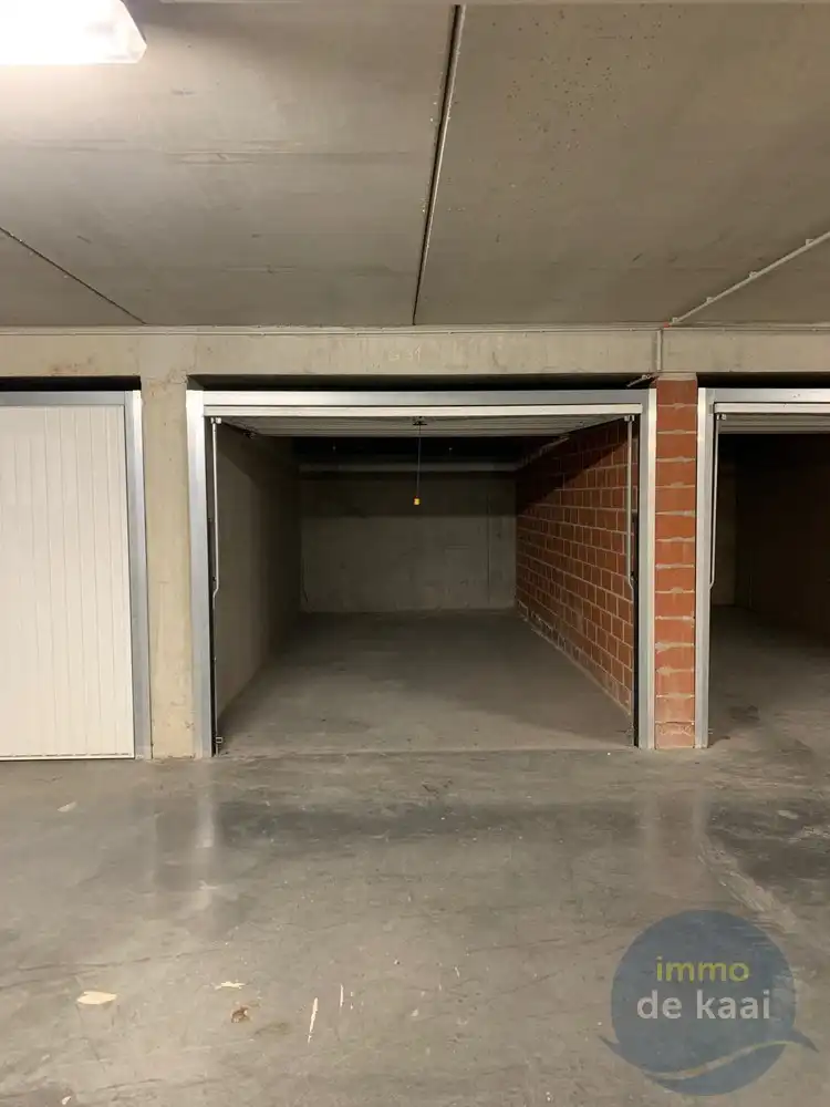 Garage te huur foto 3