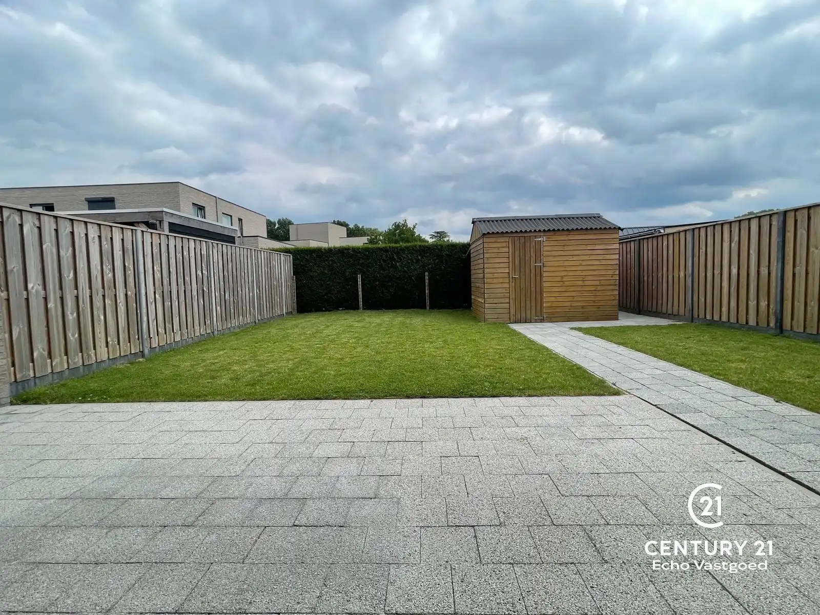 Instapklare ruime woning in een rustige nieuwe verkaveling. foto 9