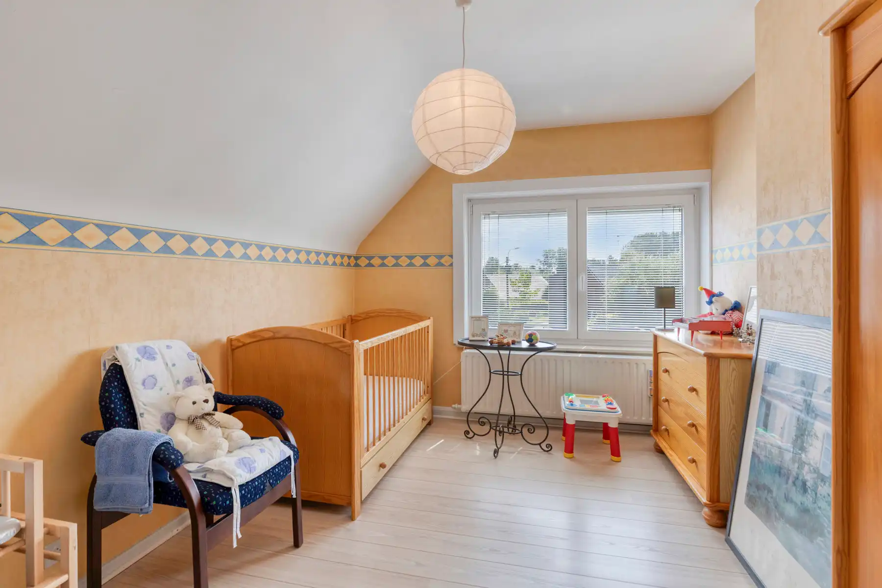 Charmante villa op toplocatie met ruime garage foto 20