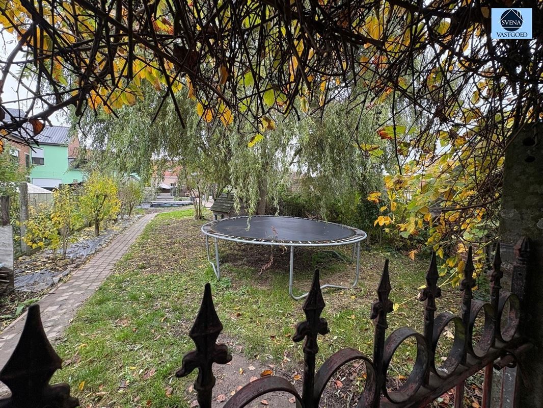 RUIME KARAKTERWONING MET GROENE OASE IN ZARLARDINGE foto 13