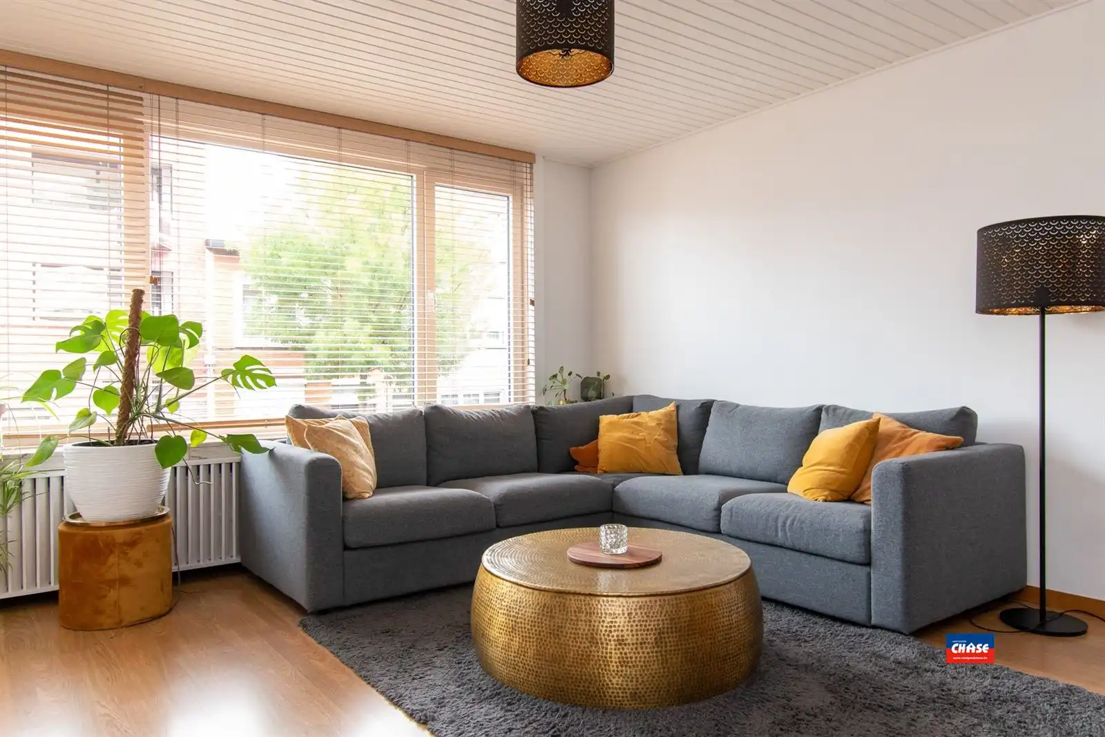 Appartement met 2 slpks, terras, berging en garagebox foto 5