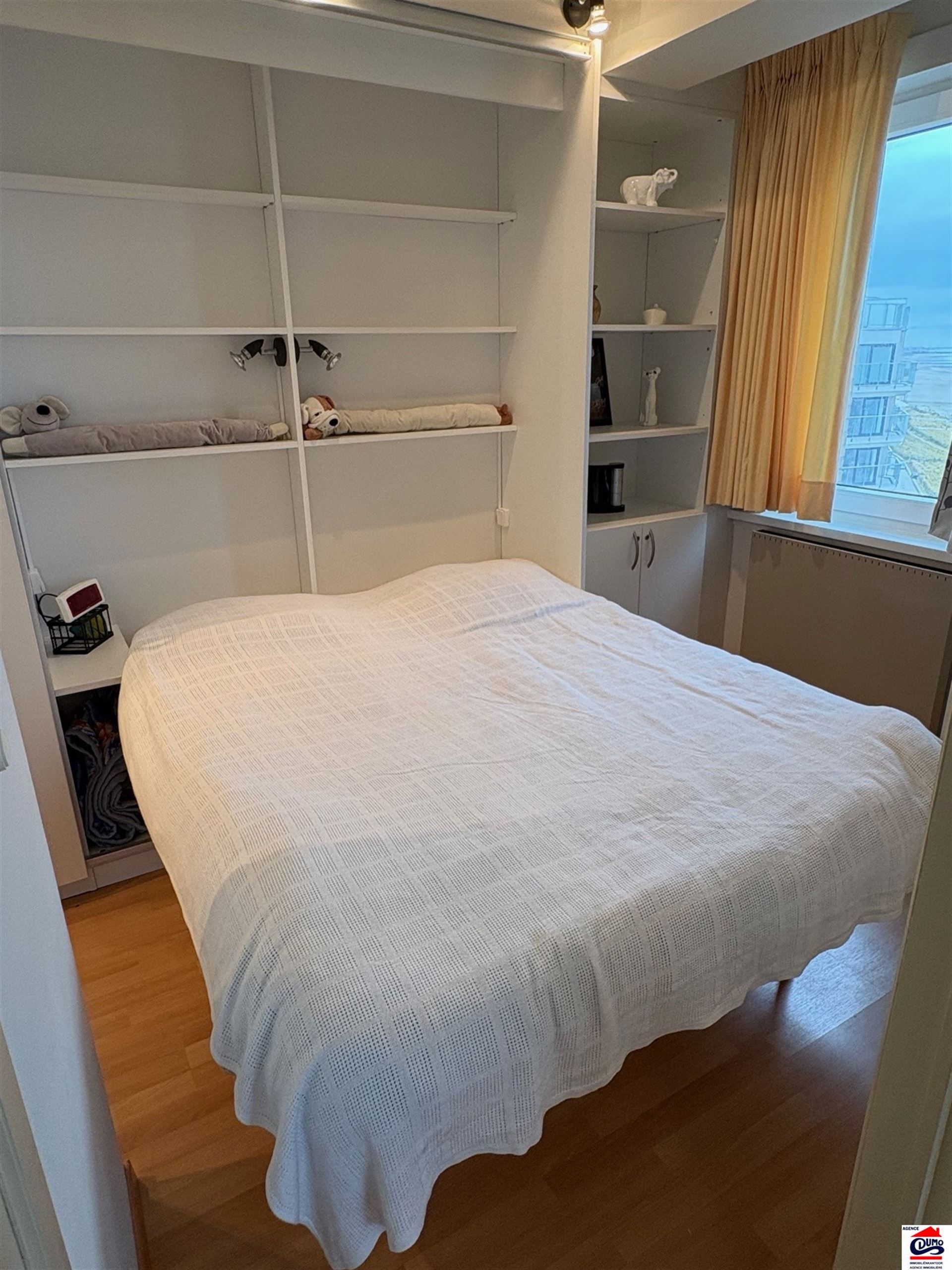 Gemeubeld appartement met 1 slaapkamer op de Zeedijk foto 16