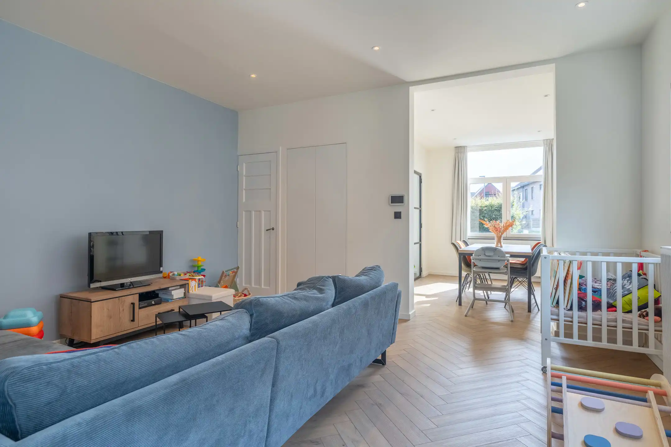 Instapklare 3 slaapkamerwoning met bureau en tuin te Turnhout foto 6