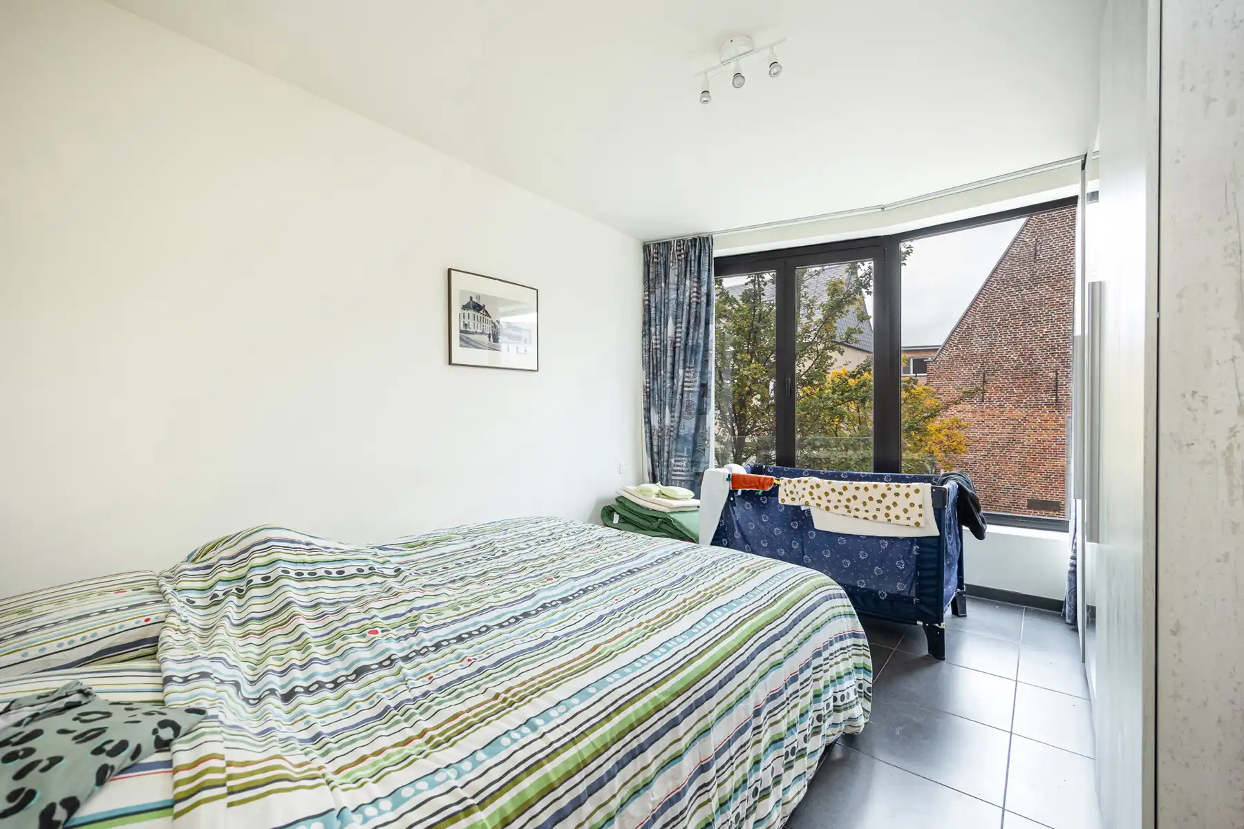 Energiezuinig appartement op de 1ste verdieping met 2 slaapkamers, terras en autostaanplaats. foto 5